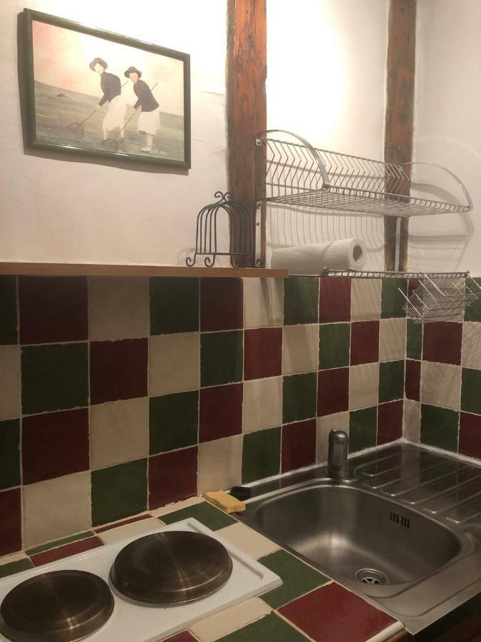 Tim's Secret Place Apartment *